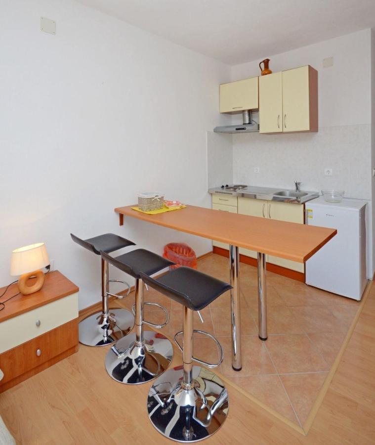 Apartments Luka Uble Esterno foto
